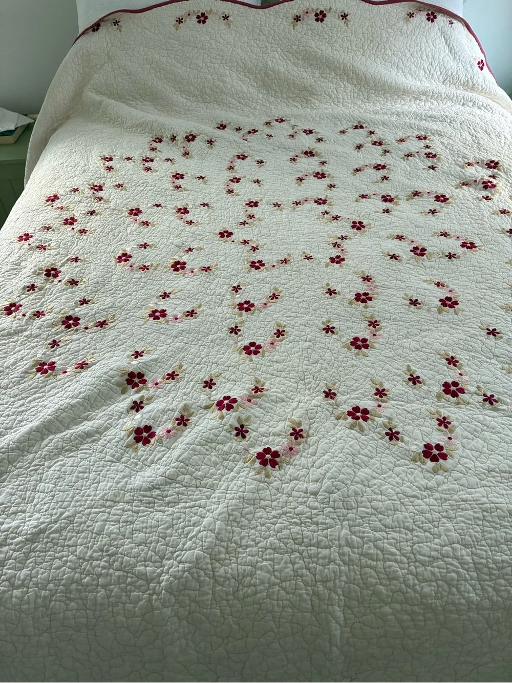 Sunham Home Fashions Full Queen Quilt Cream White Red Floral Embroidered Vine